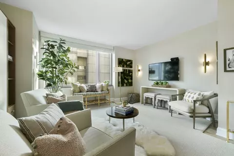 1 Charles St S #708, Boston, MA 02116