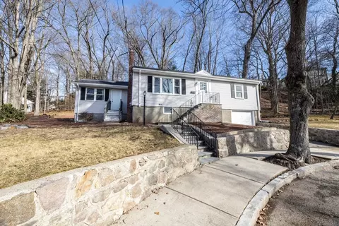 20 Paulman Cir, Boston, MA 02132