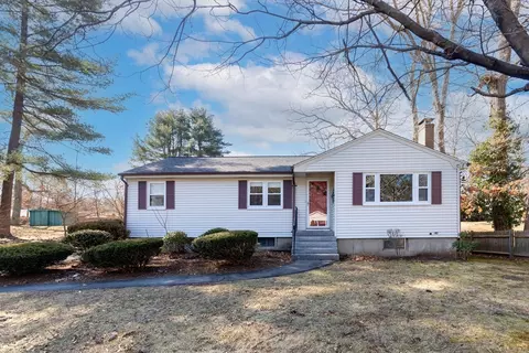 118 Howland Rd, Stoughton, MA 02072