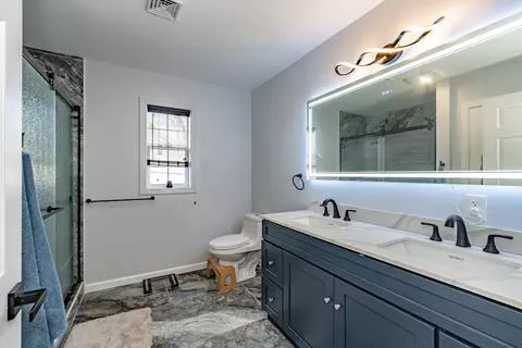 42 Ringgold St, Springfield, MA 01107 photo 9