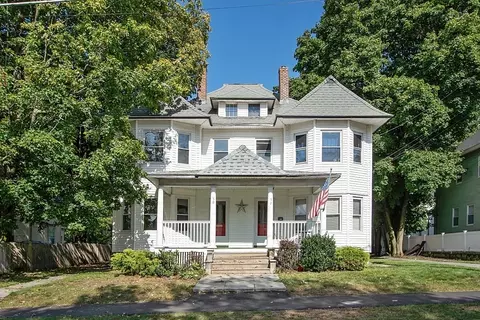 52 Marblehead St #52, North Andover, MA 01845