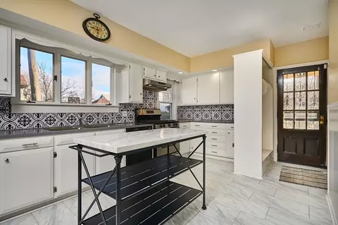 Kitchen - 129 Bellevue Ave, Springfield, MA 01108 photo 2 of 5