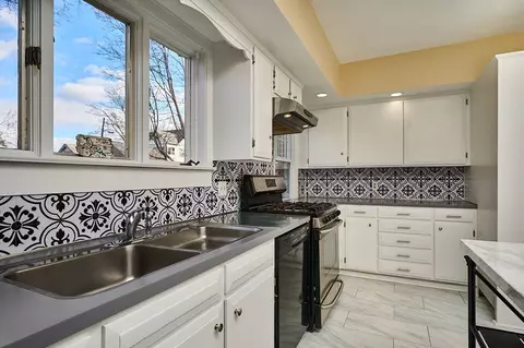 Kitchen - 129 Bellevue Ave, Springfield, MA 01108 photo 3 of 5