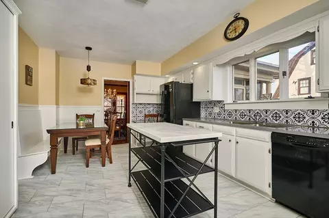 Kitchen - 129 Bellevue Ave, Springfield, MA 01108 photo 1 of 5
