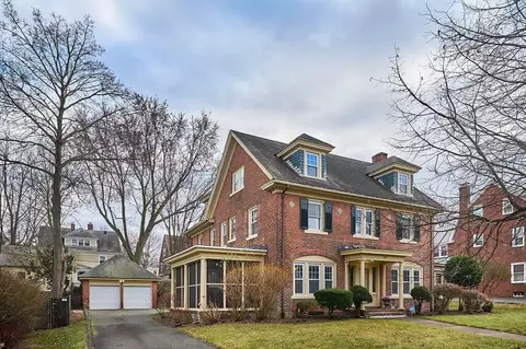 129 Bellevue Ave, Springfield, MA 01108