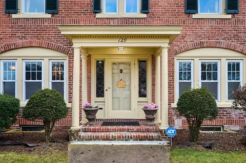 Exterior - 129 Bellevue Ave, Springfield, MA 01108 photo 3 of 7