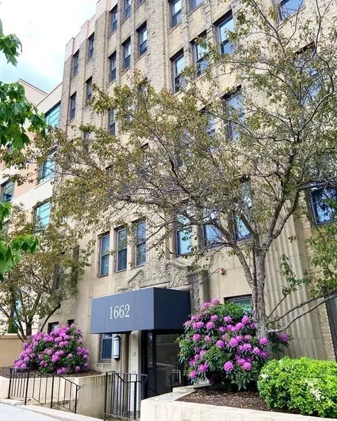 1662 Commonwealth #33, Boston, MA 02135