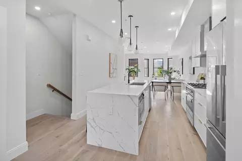 97 Thorndike #5, Cambridge, MA 02141