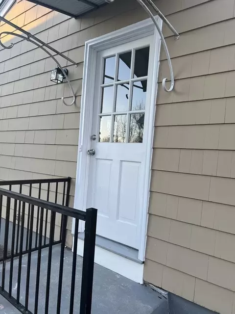 Exterior - 72 Clement St, Springfield, MA 01118 photo 3 of 7