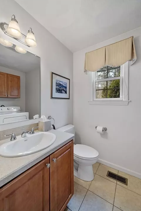 Bath - 61 Collins St #2, Danvers, MA 01923 photo 1 of 4