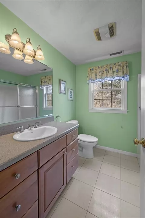 Bath - 61 Collins St #2, Danvers, MA 01923 photo 3 of 4