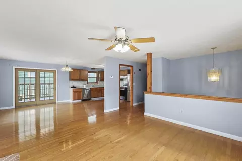 1 Boyden St, Webster, MA 01570 photo 5