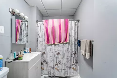 Bath - 339-341 Allen St, Springfield, MA 01108 photo 2 of 2