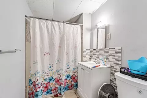 Bath - 339-341 Allen St, Springfield, MA 01108 photo 1 of 2