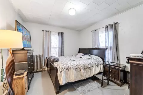 Bedroom - 339-341 Allen St, Springfield, MA 01108 photo 1 of 7