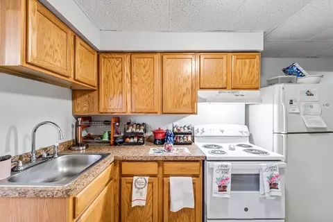 Kitchen - 339-341 Allen St, Springfield, MA 01108 photo 2 of 4