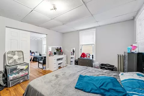 Bedroom - 339-341 Allen St, Springfield, MA 01108 photo 5 of 7