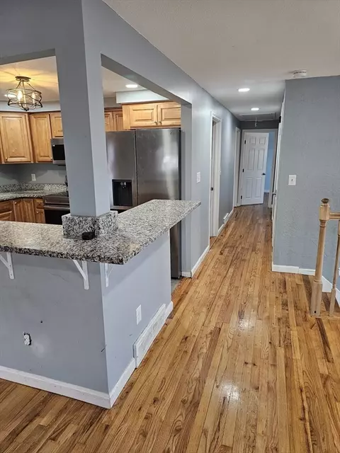 Entry Way - 82 Venus Dr, Worcester, MA 01605 photo 6 of 6