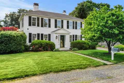 226 Washington St, Duxbury, MA 02332