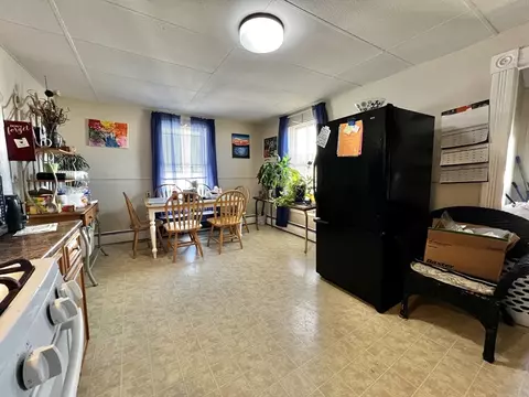 Dining - 344-346 Main St, Springfield, MA 01105 photo 1 of 2