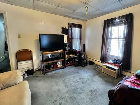 Bedroom - 344-346 Main St, Springfield, MA 01105 photo 5 of 5