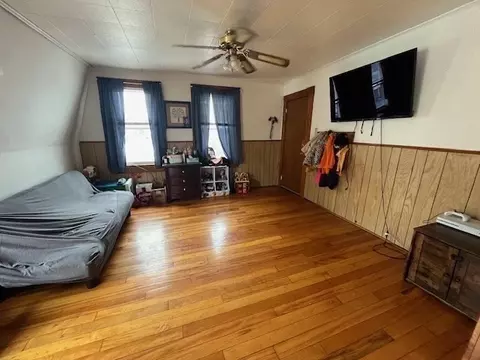 Living - 985-987 Walnut St, Fall River, MA 02720 photo 2 of 3