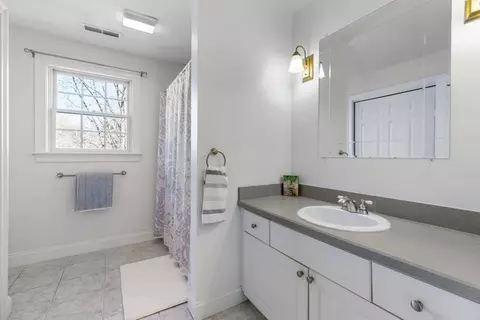 Bath - 10 Hillside Dr, Georgetown, MA 01833 photo 4 of 4