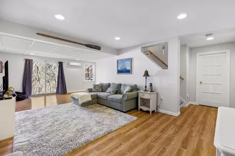 Living - 10 Hillside Dr, Georgetown, MA 01833 photo 8 of 11
