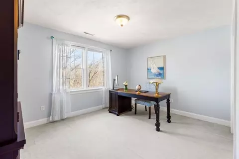 Bedroom - 10 Hillside Dr, Georgetown, MA 01833 photo 6 of 6