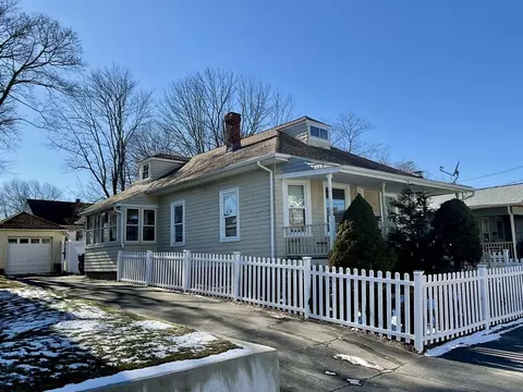 10 Field Ave, Methuen, MA 01844