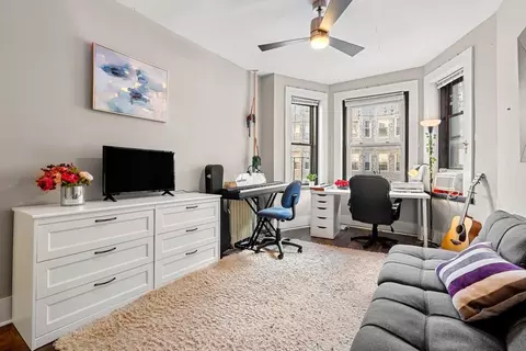 65 Burbank St #14, Boston, MA 02115