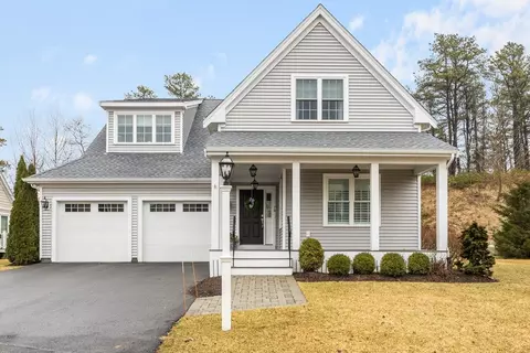 74 Boatwrights Loop, Plymouth, MA 02360