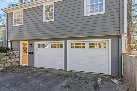 Exterior - 36 Howland Ln, Hingham, MA 02043 photo 3 of 8
