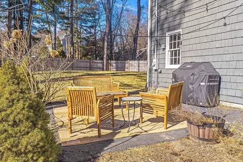 Exterior - 36 Howland Ln, Hingham, MA 02043 photo 5 of 8