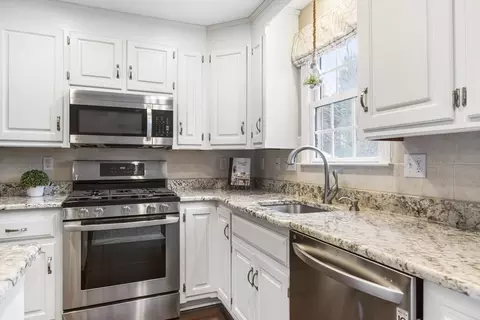 Kitchen - 246 Plain St #B, Millis, MA 02054 photo 3 of 6