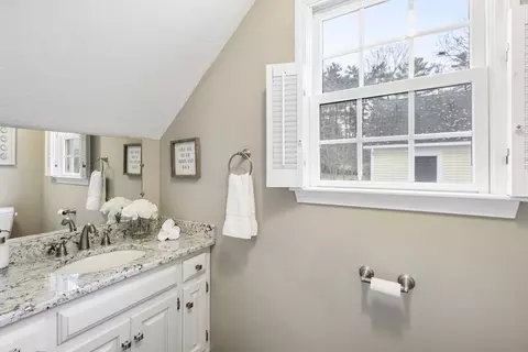 Bath - 246 Plain St #B, Millis, MA 02054 photo 1 of 2