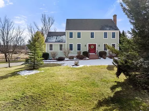 156 Main St, Southborough, MA 01772