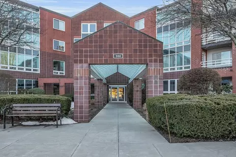 287 Place Ln #287, Woburn, MA 01801