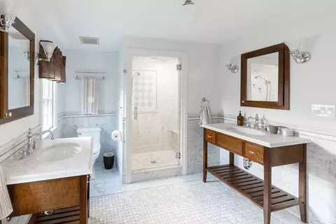 Bath - 6 Risley Rd, Newton, MA 02465 photo 1 of 3