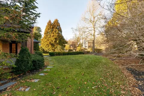 Exterior - 6 Risley Rd, Newton, MA 02465 photo 4 of 5