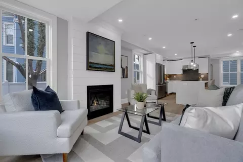 35 Tremont #35, Cambridge, MA 02139