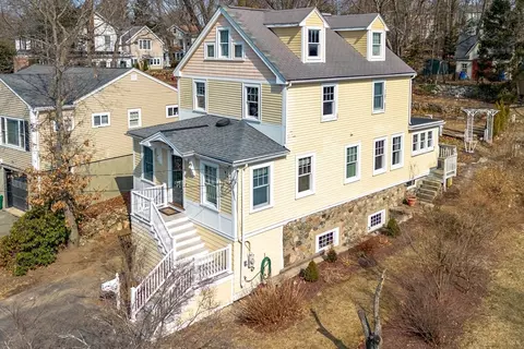 498 Waltham St, Lexington, MA 02421