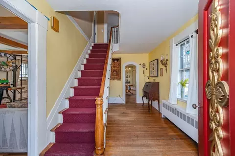 Entry Way - 12 Centre St, Danvers, MA 01923 photo 2 of 2