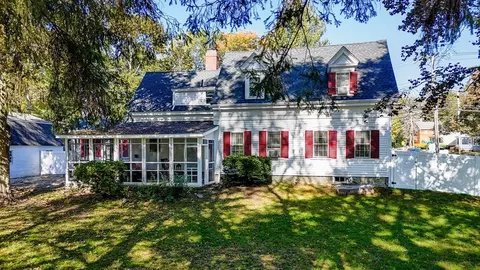 Exterior - 12 Centre St, Danvers, MA 01923 photo 3 of 8