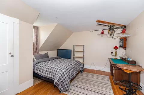 Bedroom - 12 Centre St, Danvers, MA 01923 photo 4 of 10