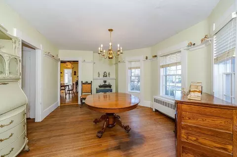 Dining - 12 Centre St, Danvers, MA 01923 photo 4 of 4