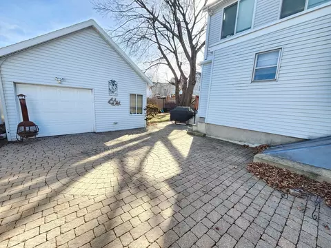Exterior - 991 Broadway, Everett, MA 02149 photo 2 of 3