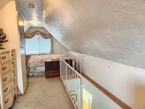 Entry Way - 991 Broadway, Everett, MA 02149 photo 2 of 3