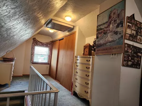 Entry Way - 991 Broadway, Everett, MA 02149 photo 3 of 3