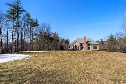 Exterior - 40 Sandy Ridge Rd, Sterling, MA 01564 photo 6 of 9